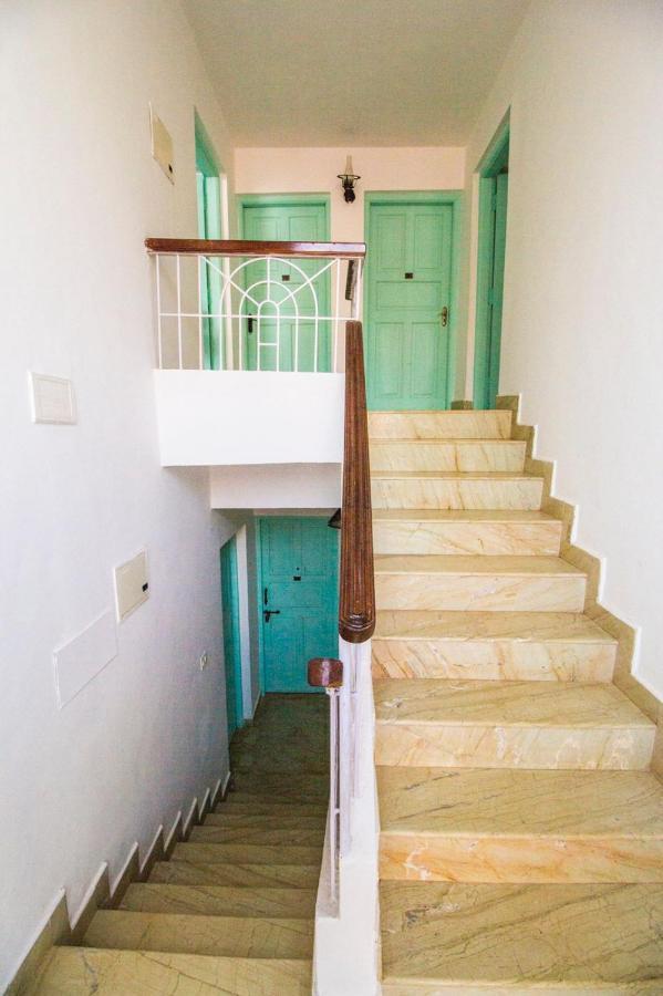 The Turquoiise House Hotel Morjim Kültér fotó