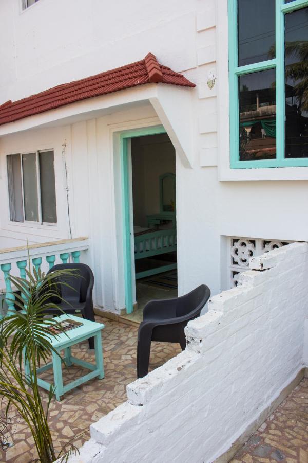 The Turquoiise House Hotel Morjim Kültér fotó