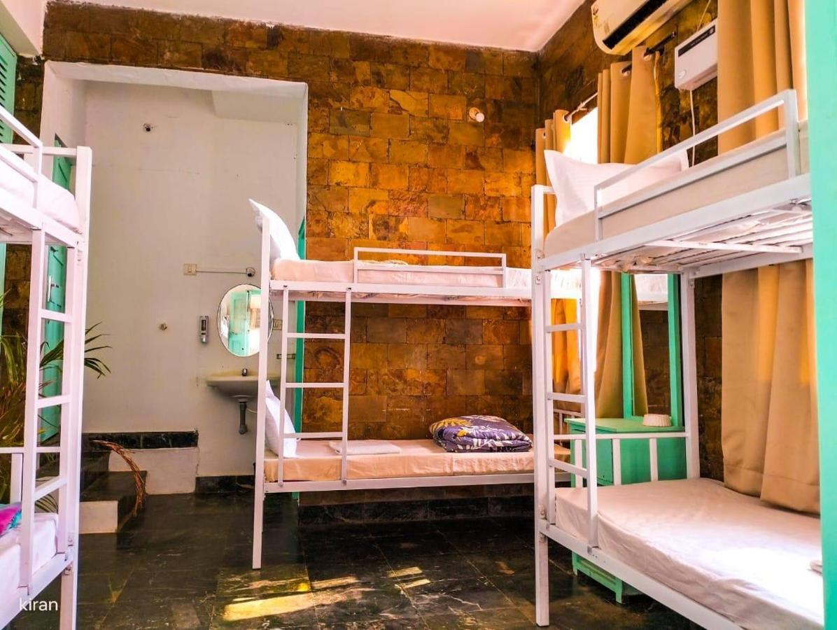 The Turquoiise House Hotel Morjim Kültér fotó